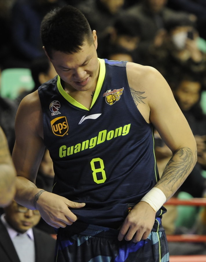 关于迈阿密热火训练开放日，赛前完成体检引欢呼，CBA季后赛在即，阵容厚度经受考验的信息