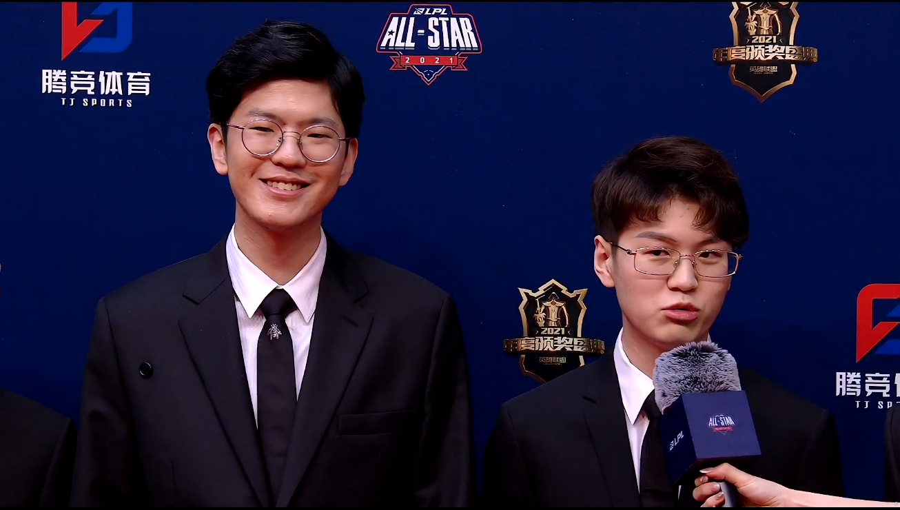 包含全明星赛转会期走向成谜;纽约尼克斯门线救险;话题不断;身体对抗强度拉满的词条 包含全明星赛转会期走向成谜;纽约尼克斯门线救险;话题不断;身体对抗强度拉满的词条